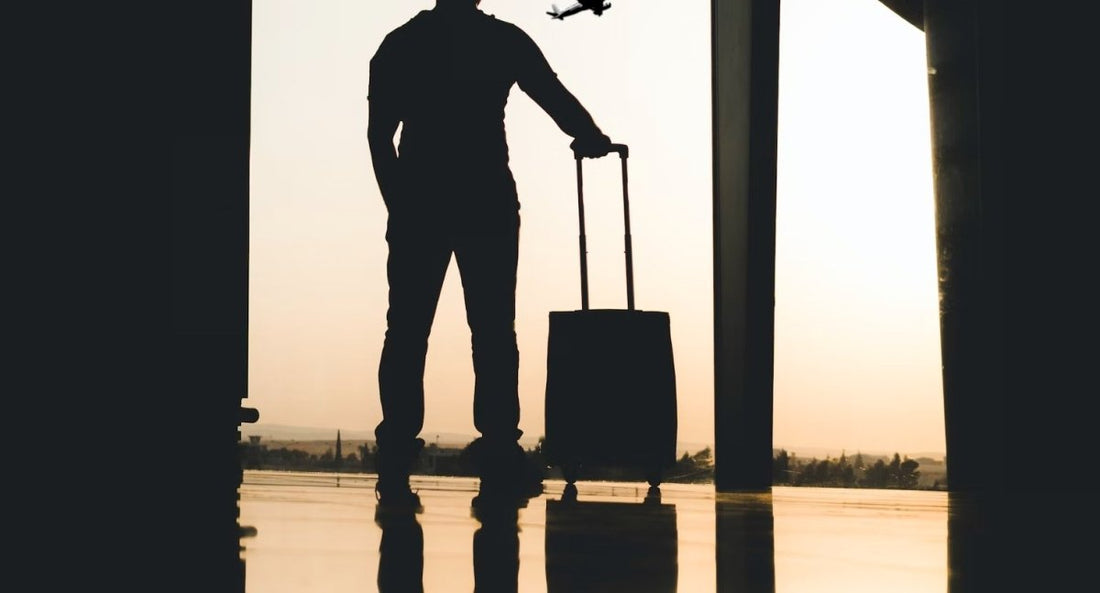 How to choose the best travel shoe for men - OAKA